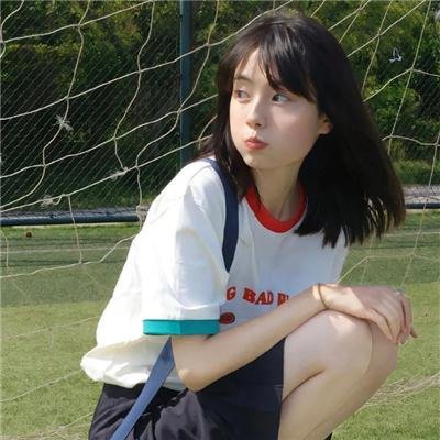 壁花女孩梦游中